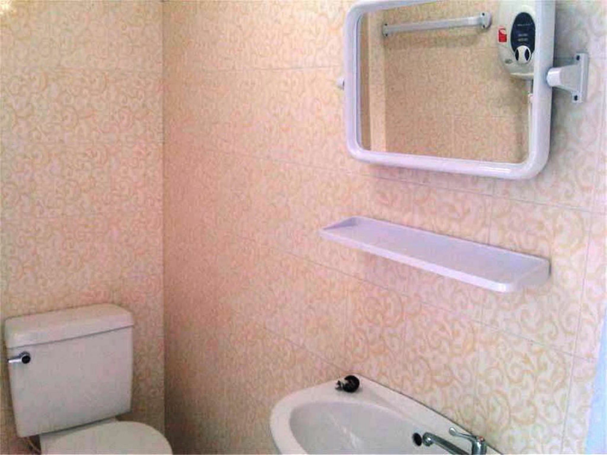 Vareevara Apartment Бангкок Экстерьер фото